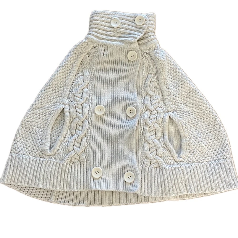 Baby Gap Toddlers Cable knit buttoned Poncho/Caplet